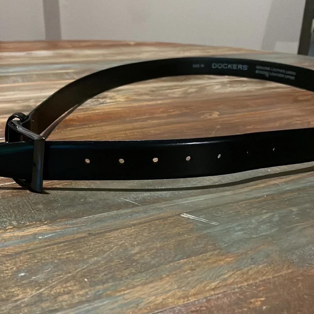 Dockers sz46 black leather classic belt